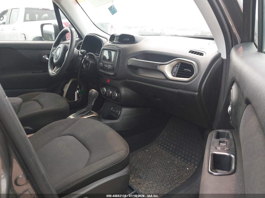 2017 Jeep Renegade VIN ZACCJAAB5HPE75584 IAAI salvage auction — FRONT END, Salvage (Ohio), sold $750 on 2026-08-11 (photo 5)