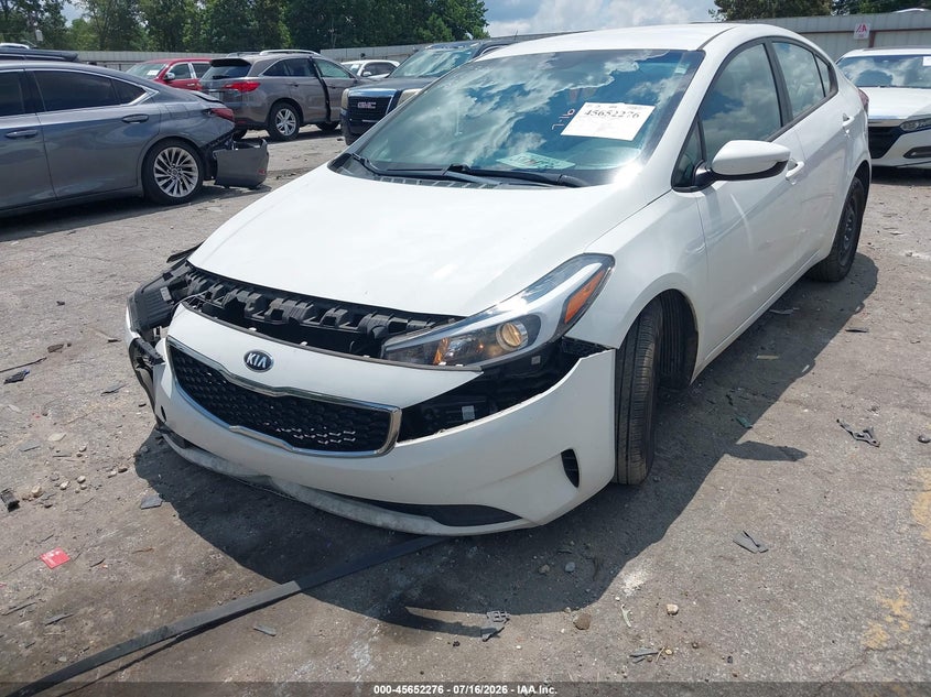 2018 Kia Forte VIN 3KPFK4A71JE166866 IAAI salvage auction — FRONT END, Salvage Title, sold $1,100 on 2026-09-02 (photo 6)