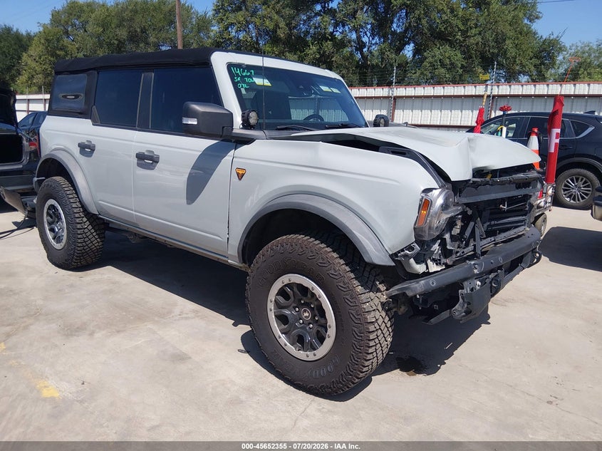 2021 Ford Bronco VIN 1FMEE5DP0MLA89323 — IAAI salvage auction photo