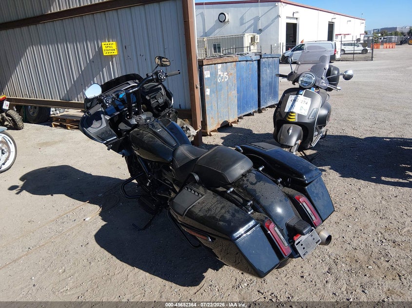 2024 Harley-davidson Road glide VIN 1HD1KH723RB622726 IAAI salvage auction — SIDE, Wait Title, sold $9,700 on 2026-09-08 (photo 3)