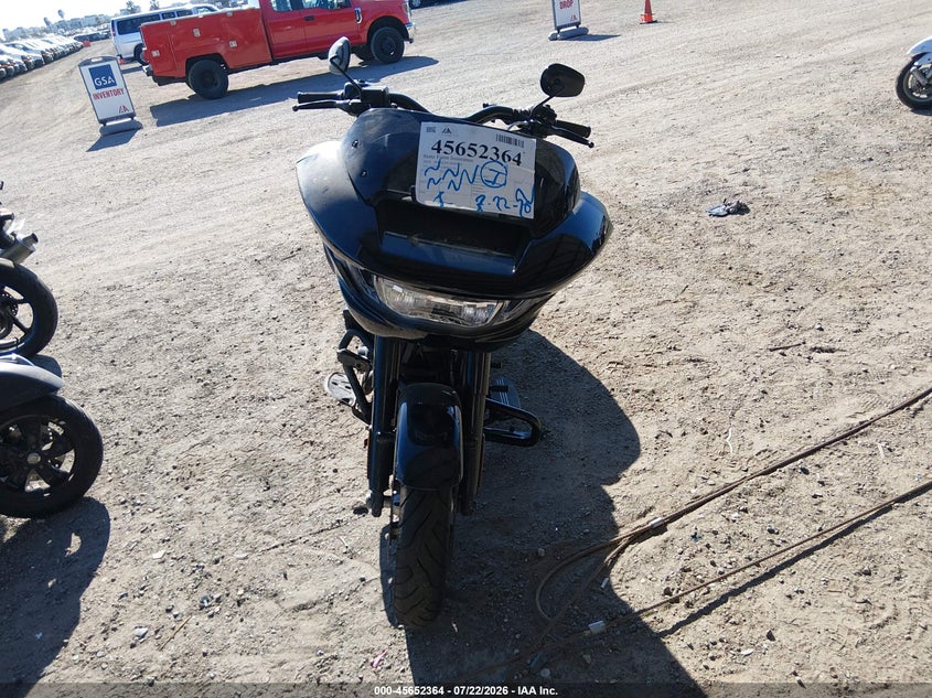 2024 Harley-davidson Road glide VIN 1HD1KH723RB622726 IAAI salvage auction — SIDE, Wait Title, sold $9,700 on 2026-09-08 (photo 5)