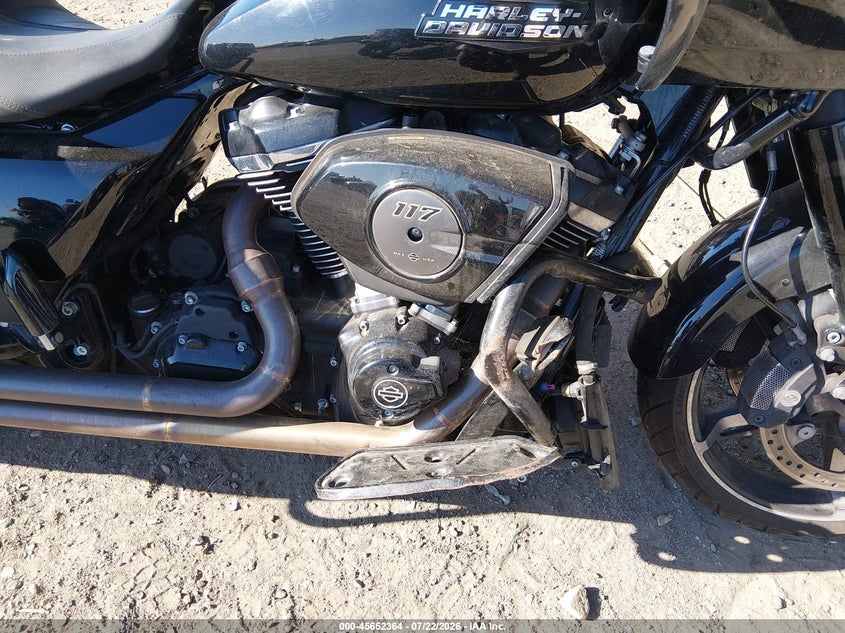 2024 Harley-davidson Road glide VIN 1HD1KH723RB622726 IAAI salvage auction — SIDE, Wait Title, sold $9,700 on 2026-09-08 (photo 8)