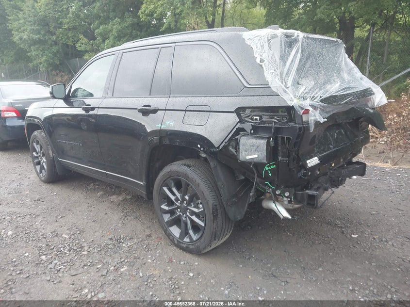 2026 Jeep Grand cherokee VIN 1C4RJHBR1TC236447 IAAI salvage auction — REAR END, Wait Title, sold $17,000 on 2026-08-01 (photo 3)