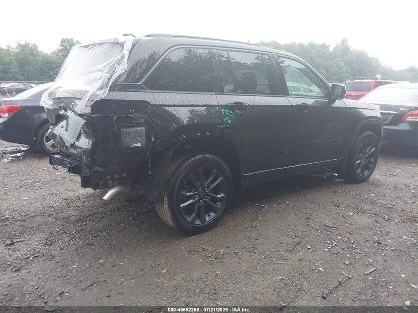 2026 Jeep Grand cherokee VIN 1C4RJHBR1TC236447 IAAI salvage auction — REAR END, Wait Title, sold $17,000 on 2026-08-01 (photo 4)