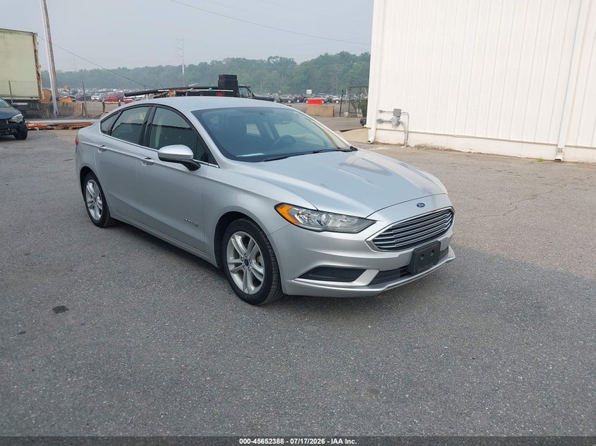 2018 Ford Fusion VIN 3FA6P0LU0JR254285 — IAAI salvage auction photo