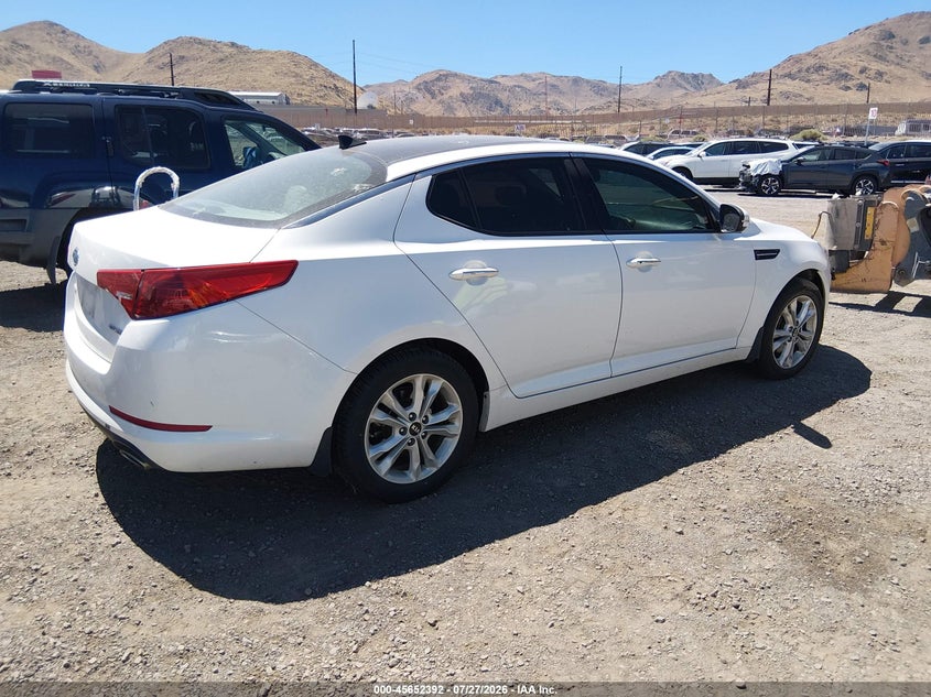 2011 Kia Optima VIN KNAGN4A70B5173068 IAAI salvage auction — NORMAL WEAR, Clear - Dealer Only (California), sold $750 on 2026-08-01 (photo 4)