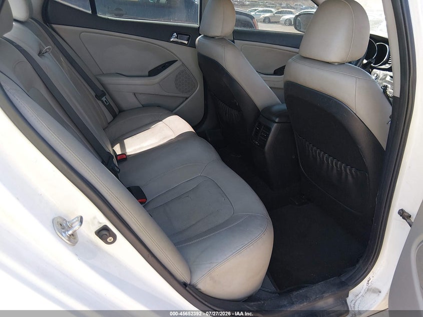 2011 Kia Optima VIN KNAGN4A70B5173068 IAAI salvage auction — NORMAL WEAR, Clear - Dealer Only (California), sold $750 on 2026-08-01 (photo 8)