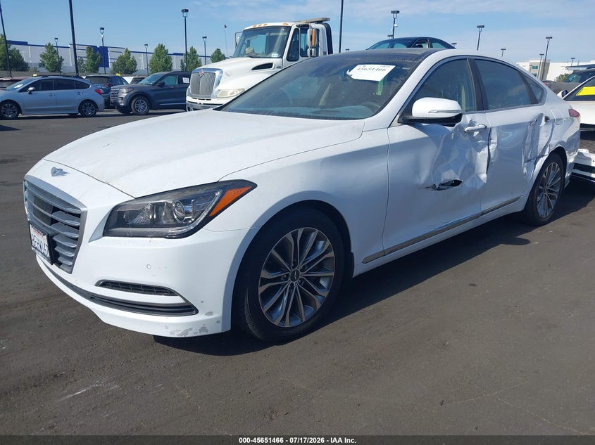 2015 Hyundai Genesis VIN KMHGN4JE1FU025813 IAAI salvage auction — SIDE, Salvage Title, sold $2,750 on 2026-10-08 (photo 2)