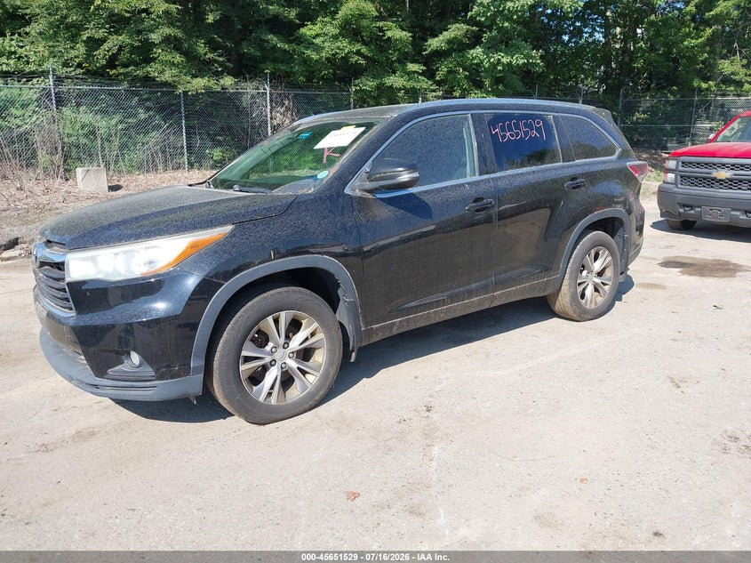 2015 Toyota Highlander VIN 5TDJKRFH9FS101754 IAAI salvage auction — UNKNOWN, Original (Maine), sold $75 on 2026-07-27 (photo 2)