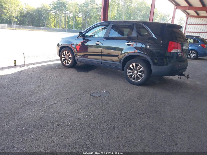2011 Kia Sorento VIN 5XYKUDA2XBG005367 IAAI salvage auction — ROOF, Mv-907A (New York), sold $800 on 2026-07-25 (photo 3)
