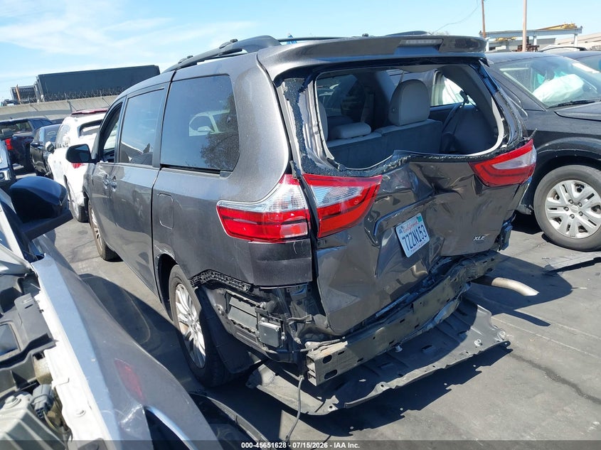 2017 Toyota Sienna VIN 5TDYZ3DC4HS852830 IAAI salvage auction — FRONT & REAR, Salvage Title, sold $3,150 on 2026-07-29 (photo 3)