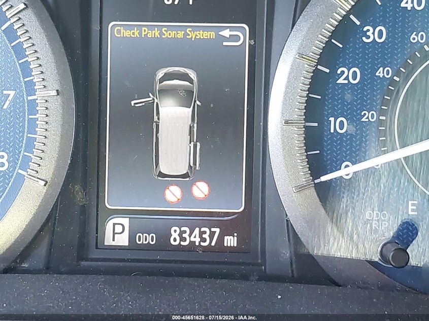 2017 Toyota Sienna VIN 5TDYZ3DC4HS852830 IAAI salvage auction — FRONT & REAR, Salvage Title, sold $3,150 on 2026-07-29 (photo 7)