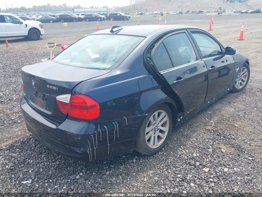 2008 BMW 3 series VIN WBAVC53558FZ83166 IAAI salvage auction — NORMAL WEAR, Clear (New York), sold $425 on 2026-07-28 (photo 4)