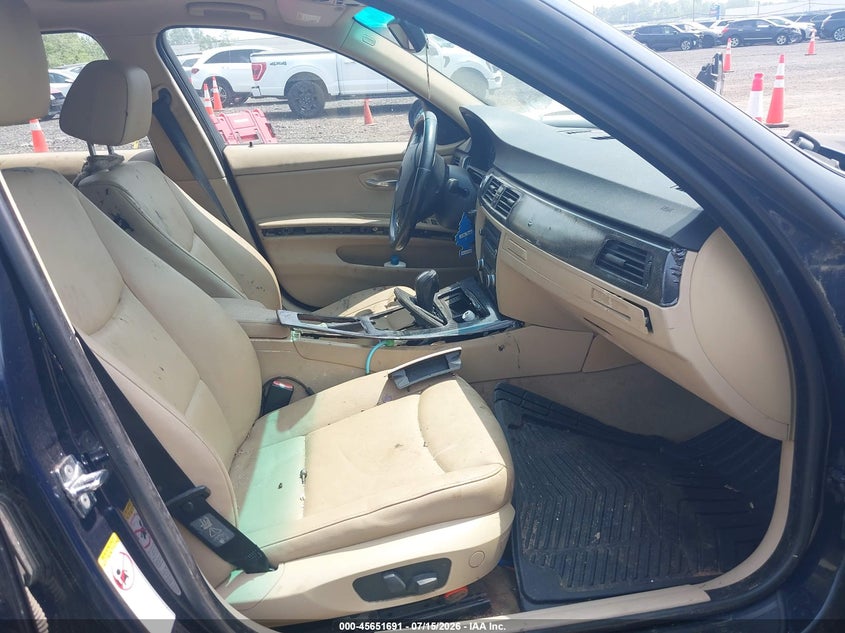 2008 BMW 3 series VIN WBAVC53558FZ83166 IAAI salvage auction — NORMAL WEAR, Clear (New York), sold $425 on 2026-07-28 (photo 5)
