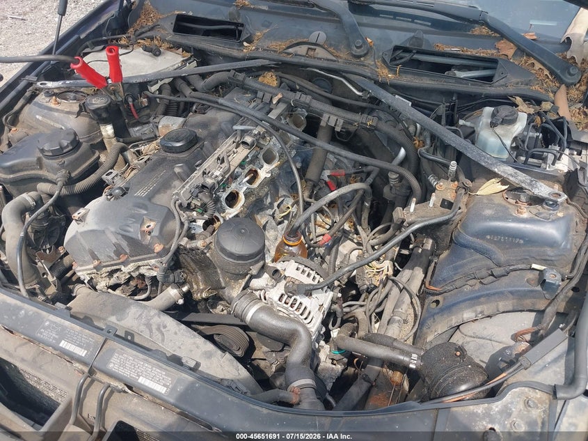 2008 BMW 3 series VIN WBAVC53558FZ83166 IAAI salvage auction — NORMAL WEAR, Clear (New York), sold $425 on 2026-07-28 (photo 6)