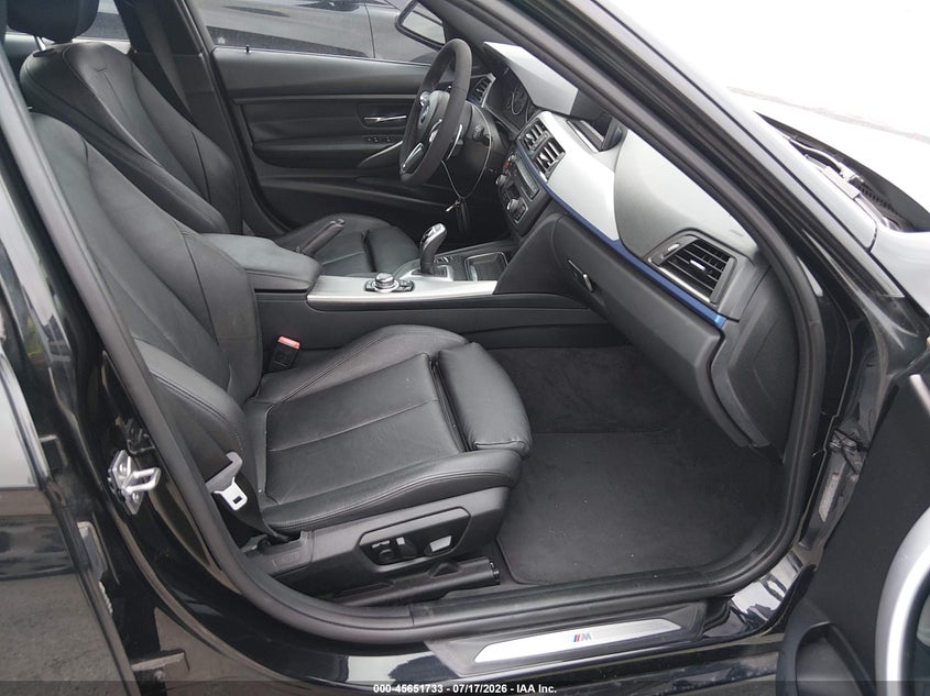 2013 BMW 3 series VIN WBA3A9C59DF477144 IAAI salvage auction — NORMAL WEAR, Original (Texas), sold $2,075 on 2026-07-27 (photo 5)