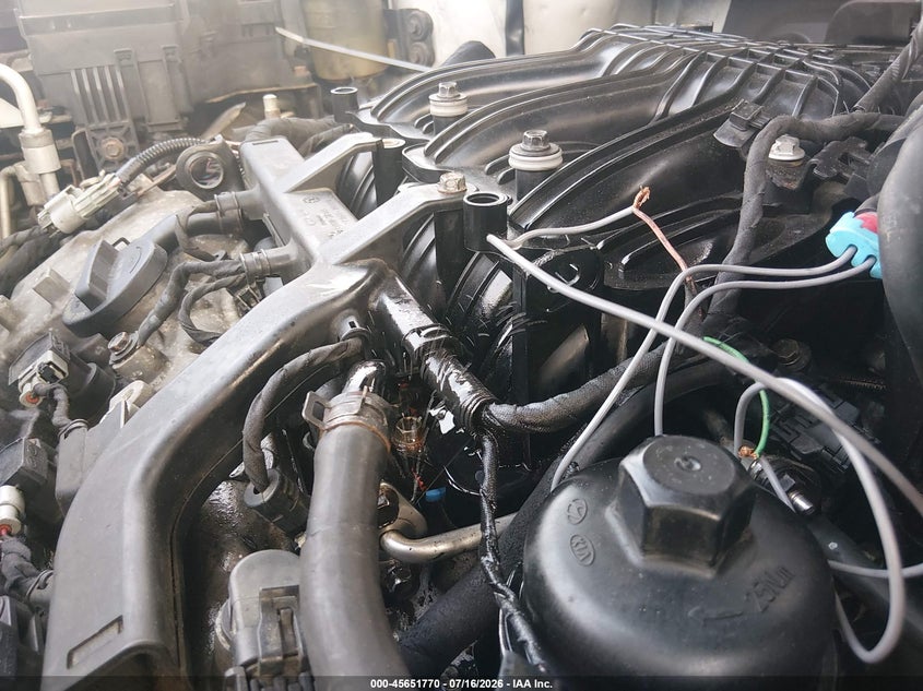 2011 Hyundai Veracruz VIN KM8NUDCC9BU151837 IAAI salvage auction — NORMAL WEAR, Clear (Maryland), sold $650 on 2026-07-29 (photo 6)