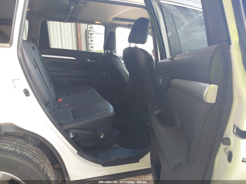 2014 Toyota Highlander VIN 5TDKKRFH7ES028886 IAAI salvage auction — FRONT END, Salvage (Arkansas), sold $5,700 on 2026-08-05 (photo 8)