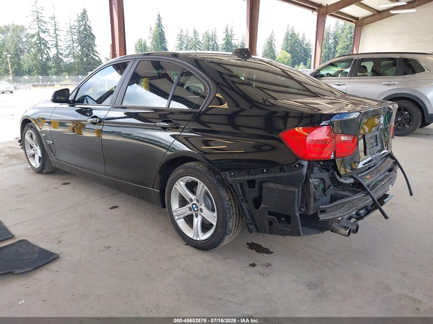 2015 BMW 3er VIN WBA3C1C51FP853036 IAAI salvage auction — REAR END, Salvage Title, sold $1,950 on 2026-07-31 (photo 3)