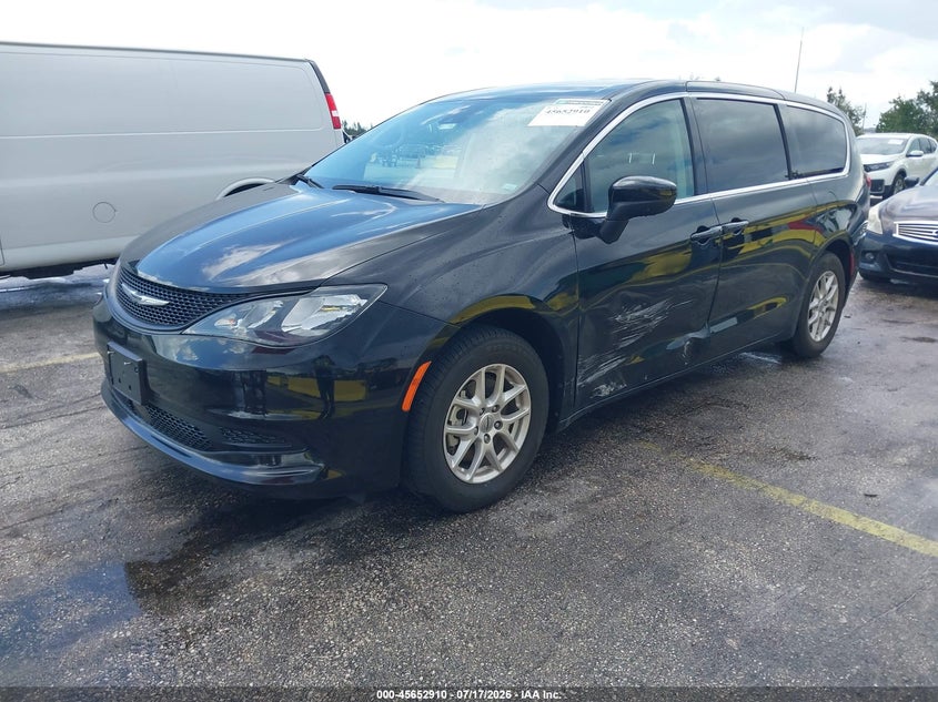 2024 Chrysler Voyager VIN 2C4RC1CG1RR148920 IAAI salvage auction — SIDE, Enterprise Vehicles Clear Only (Illinois), sold $15,000 on 2026-07-30 (photo 2)