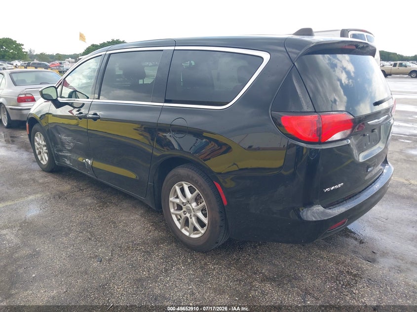 2024 Chrysler Voyager VIN 2C4RC1CG1RR148920 IAAI salvage auction — SIDE, Enterprise Vehicles Clear Only (Illinois), sold $15,000 on 2026-07-30 (photo 3)