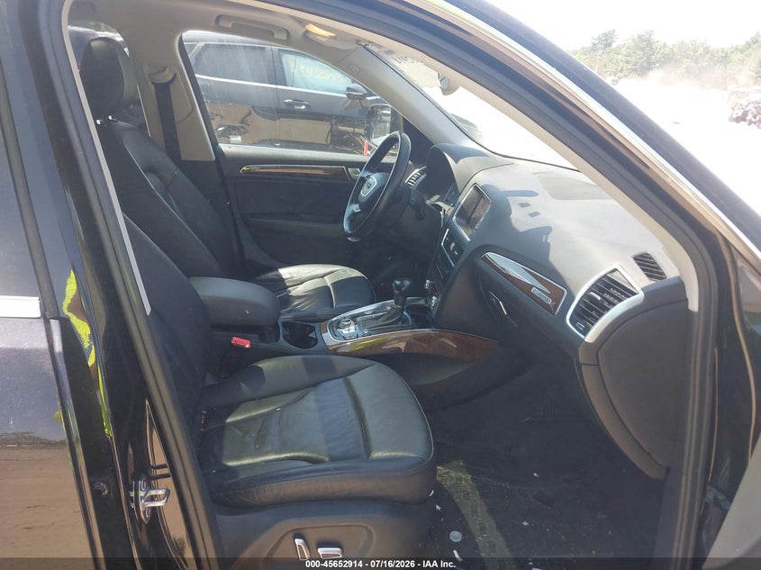 2015 Audi Q5 VIN WA1LFAFP0FA021420 IAAI salvage auction — FRONT END, Clear (Massachusetts), sold $2,700 on 2026-07-31 (photo 5)