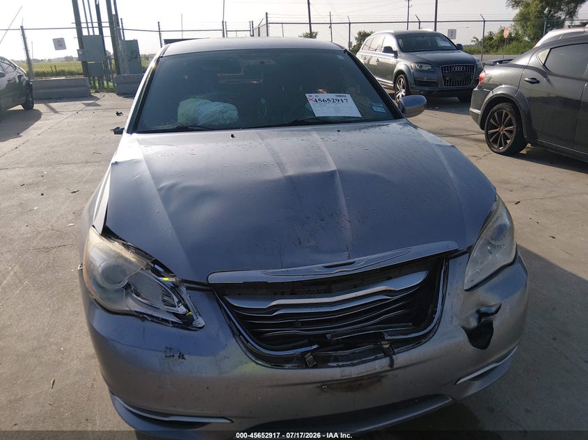 2013 Chrysler 200 VIN 1C3CCBAB0DN640402 IAAI salvage auction — FRONT END, Salvage Title, sold $25 on 2026-09-04 (photo 6)