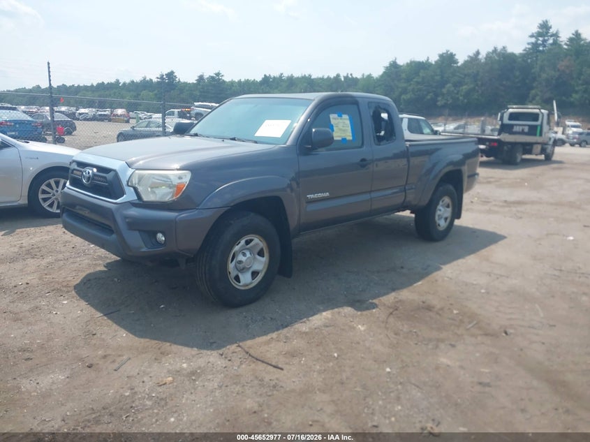 2015 Toyota Tacoma VIN 5TFUU4EN2FX120495 IAAI salvage auction — INTERIOR BURN, Clear (Massachusetts), sold $2,600 on 2026-07-31 (photo 2)