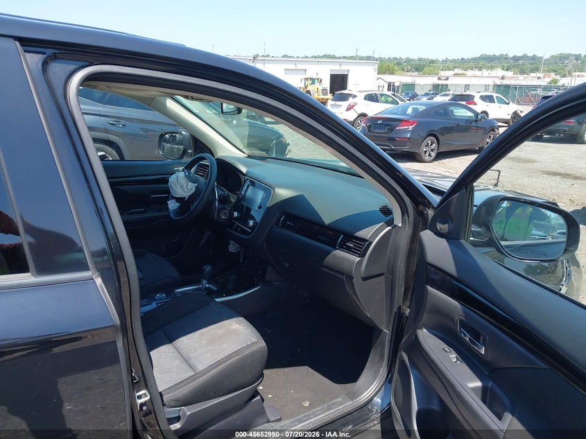 2020 Mitsubishi Outlander VIN JA4AZ3A33LZ044654 IAAI salvage auction — FRONT END, Wait Title, sold $4,600 on 2026-08-23 (photo 5)