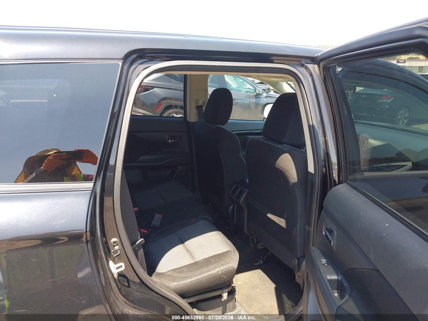 2020 Mitsubishi Outlander VIN JA4AZ3A33LZ044654 IAAI salvage auction — FRONT END, Wait Title, sold $4,600 on 2026-08-23 (photo 8)
