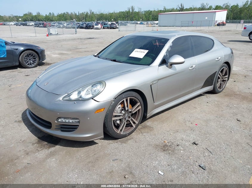 2013 Porsche Panamera VIN WP0AA2A70DL011321 IAAI salvage auction — RIGHT FRONT, Salvage Title, sold $2,250 on 2026-08-31 (photo 2)