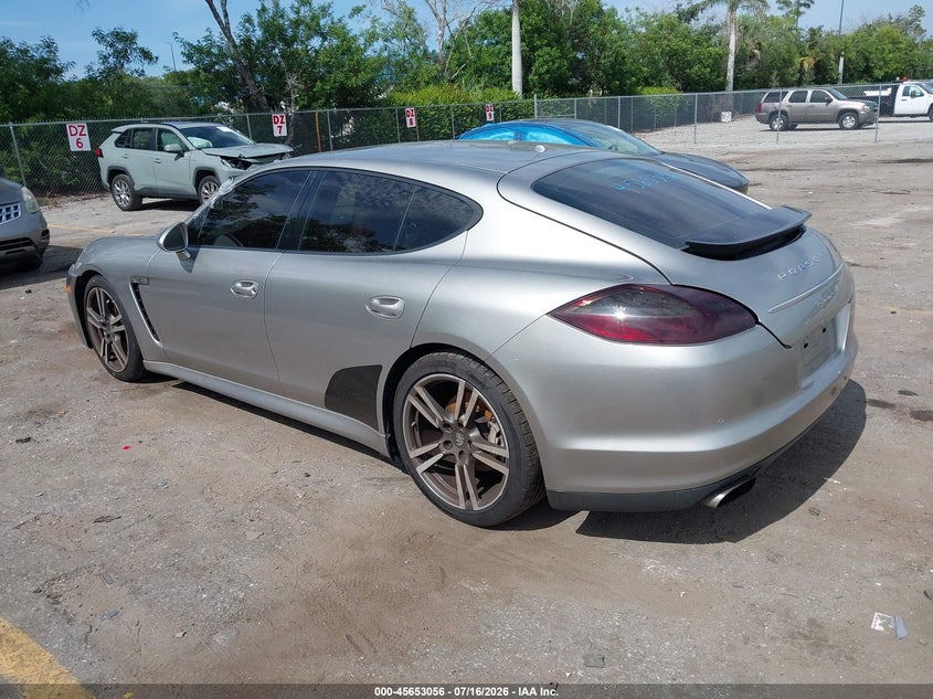 2013 Porsche Panamera VIN WP0AA2A70DL011321 IAAI salvage auction — RIGHT FRONT, Salvage Title, sold $2,250 on 2026-08-31 (photo 3)