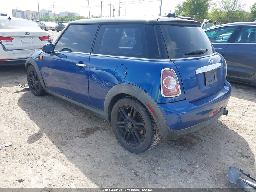 2013 Mini Hard top VIN WMWSU3C51DT681874 IAAI salvage auction — UNDERCARRIAGE, Salvage Title, sold $475 on 2026-08-10 (photo 3)