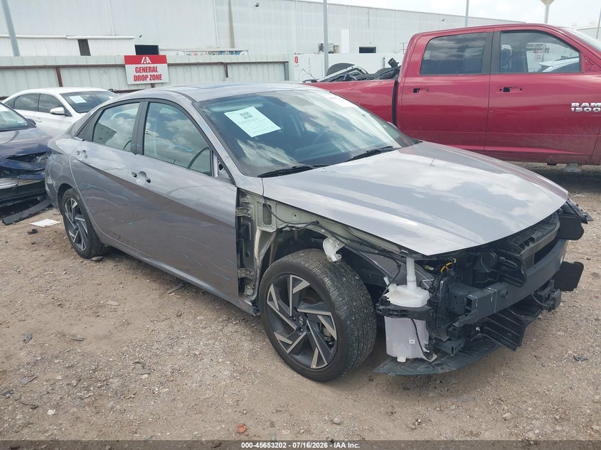2025 Hyundai Elantra VIN KMHLS4DG2SU020036 IAAI salvage auction — FRONT & REAR, Salvage Title, sold $10,700 on 2026-07-23 (photo 1)