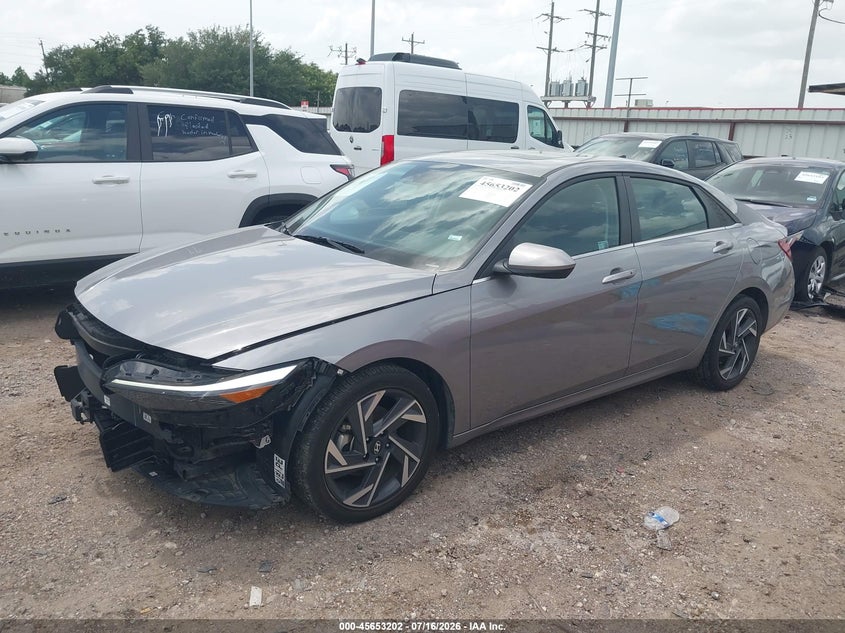 2025 Hyundai Elantra VIN KMHLS4DG2SU020036 IAAI salvage auction — FRONT & REAR, Salvage Title, sold $10,700 on 2026-07-23 (photo 2)