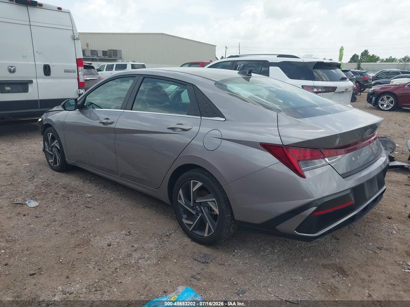 2025 Hyundai Elantra VIN KMHLS4DG2SU020036 IAAI salvage auction — FRONT & REAR, Salvage Title, sold $10,700 on 2026-07-23 (photo 3)