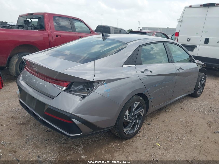 2025 Hyundai Elantra VIN KMHLS4DG2SU020036 IAAI salvage auction — FRONT & REAR, Salvage Title, sold $10,700 on 2026-07-23 (photo 4)