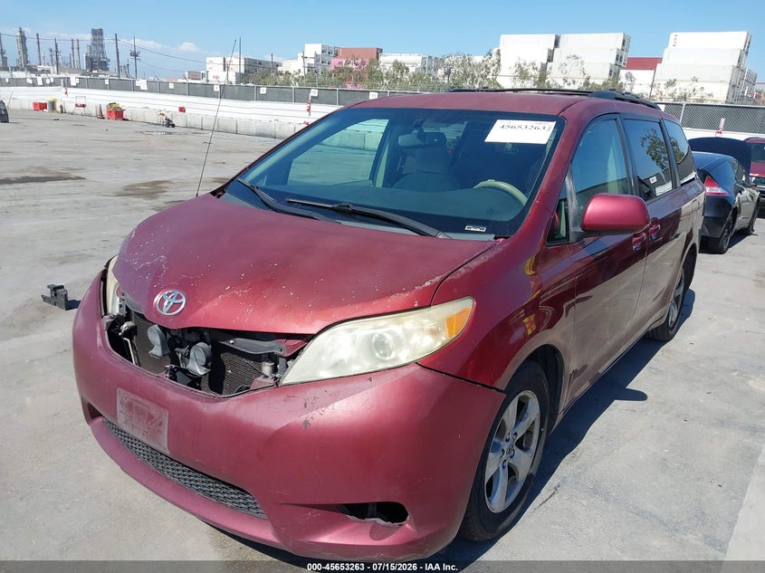 2011 Toyota Sienna VIN 5TDKK3DC0BS011024 IAAI salvage auction — NORMAL WEAR, Clear - Dealer Only (California), sold $650 on 2026-07-29 (photo 6)
