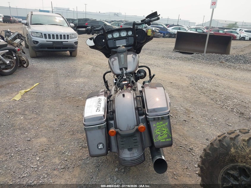 2014 Harley-davidson Street glide VIN 1HD1KRM13EB703088 IAAI salvage auction — FRONT END, Salvage Title, sold $1,900 on 2026-10-08 (photo 6)