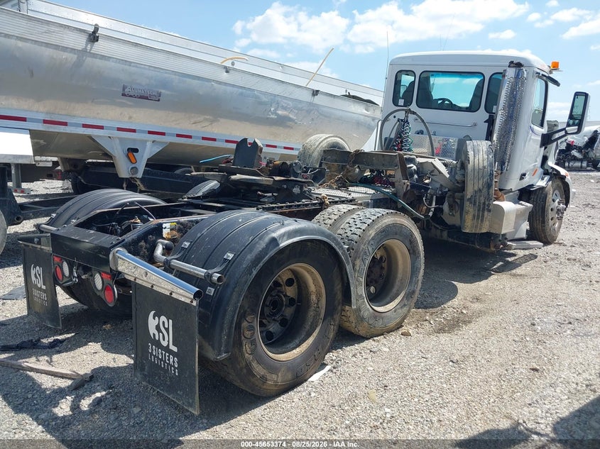 2016 Peterbilt 567 VIN 1XPCDP9X7GD318340 IAAI salvage auction — FRONT END, Salvage (Illinois), sold $8,000 on 2026-09-11 (photo 4)