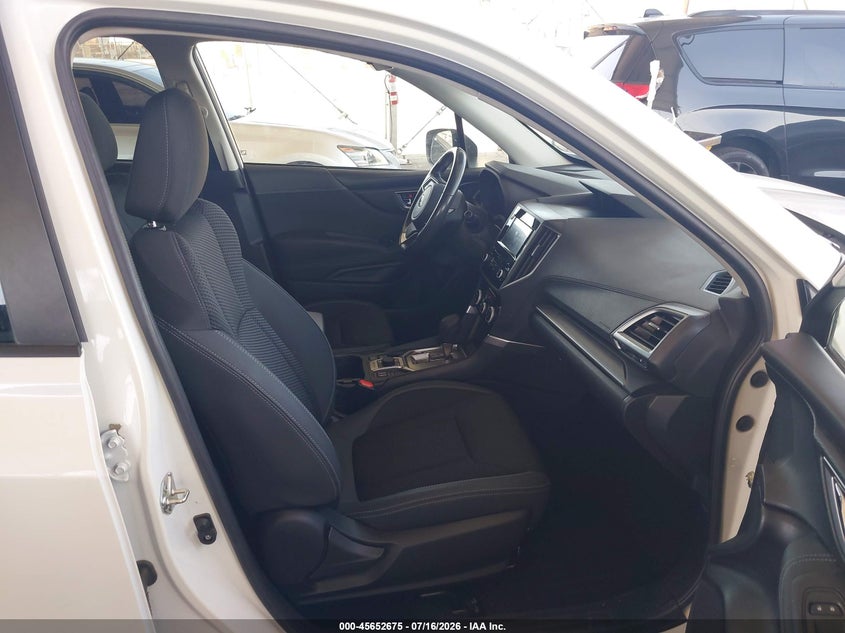 2021 Subaru Forester VIN JF2SKAJC0MH527756 IAAI salvage auction — RIGHT FRONT, Salvage Title, sold $7,850 on 2026-09-01 (photo 5)
