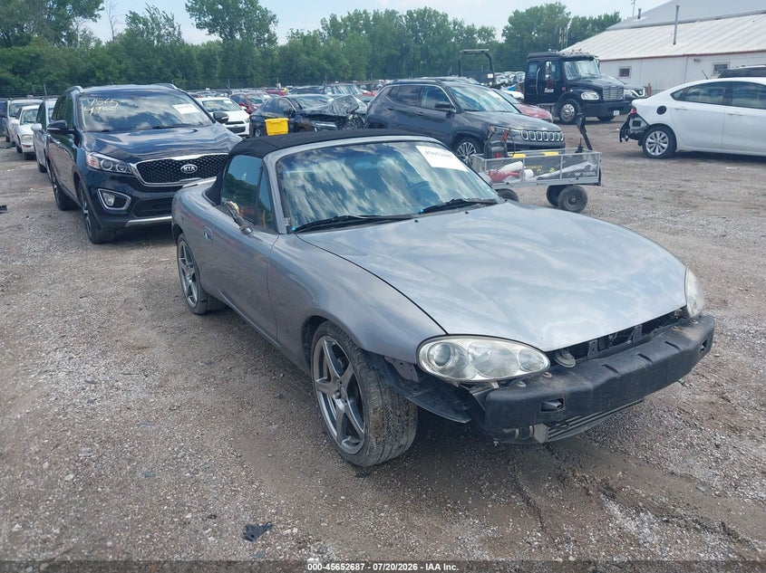 2004 Mazda Mazdaspeed mx-5 miata VIN JM1NB354240409653 IAAI salvage auction — NORMAL WEAR, Regular Certificate (Iowa), sold $1,050 on 2026-07-29 (photo 1)