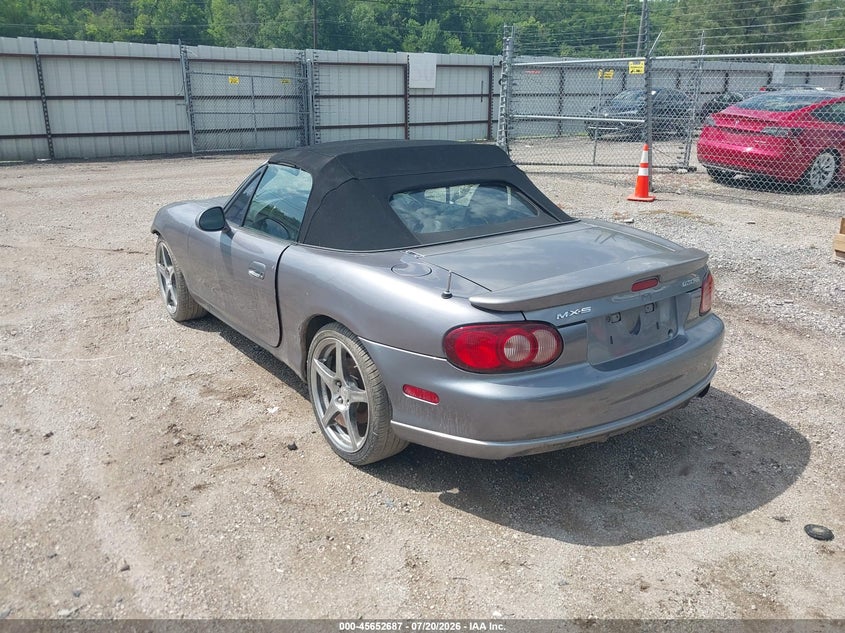 2004 Mazda Mazdaspeed mx-5 miata VIN JM1NB354240409653 IAAI salvage auction — NORMAL WEAR, Regular Certificate (Iowa), sold $1,050 on 2026-07-29 (photo 3)