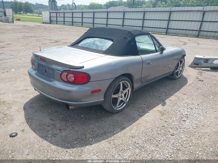 2004 Mazda Mazdaspeed mx-5 miata VIN JM1NB354240409653 IAAI salvage auction — NORMAL WEAR, Regular Certificate (Iowa), sold $1,050 on 2026-07-29 (photo 4)