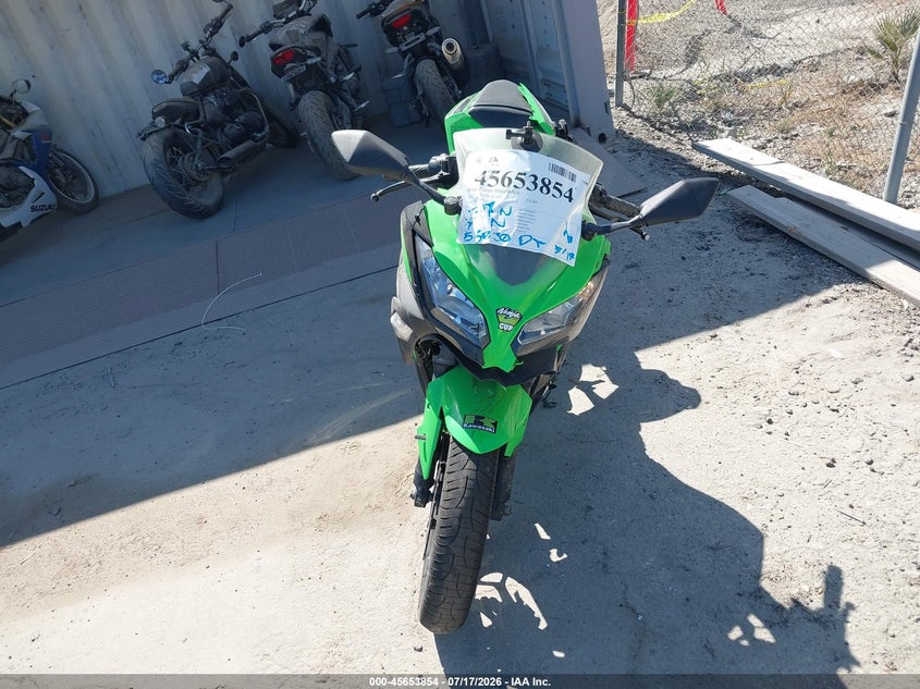 2013 Kawasaki Ninja VIN JKAEX8A12DDA14632 IAAI salvage auction — LEFT & RIGHT, Salvage Title, sold $375 on 2026-09-09 (photo 5)