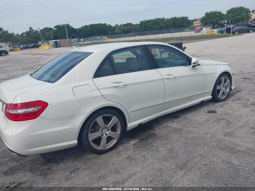 2011 Mercedes-benz E-klasse VIN WDDHF5GB6BA454276 IAAI salvage auction — NORMAL WEAR, Clear (Florida), sold $600 on 2026-07-23 (photo 4)