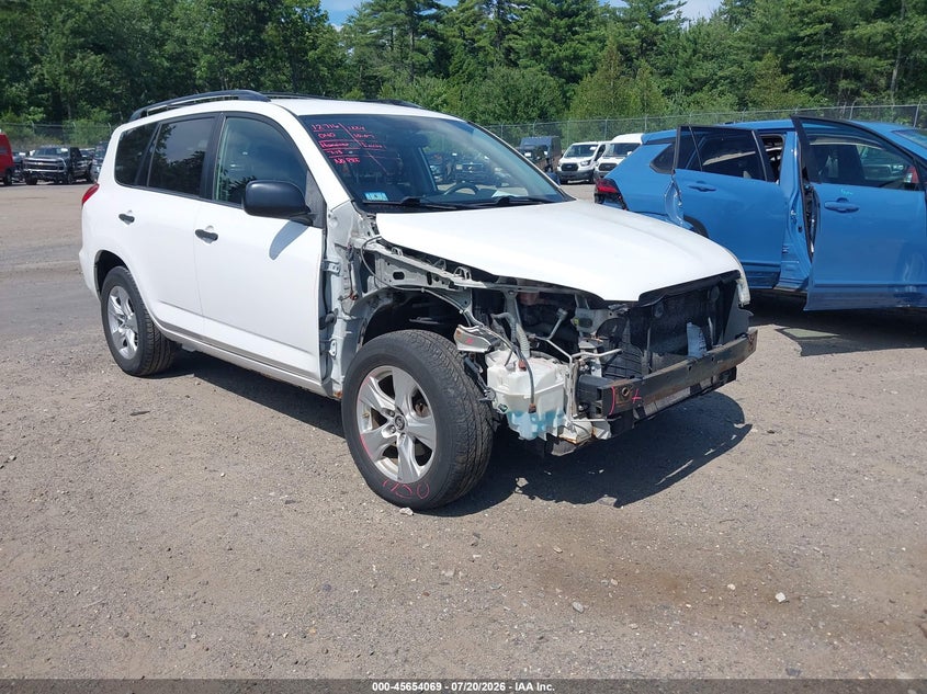 2008 Toyota Rav 4 VIN JTMBK33V385047405 IAAI salvage auction — FRONT END, Clear (Massachusetts), sold $1,950 on 2026-07-23 (photo 1)