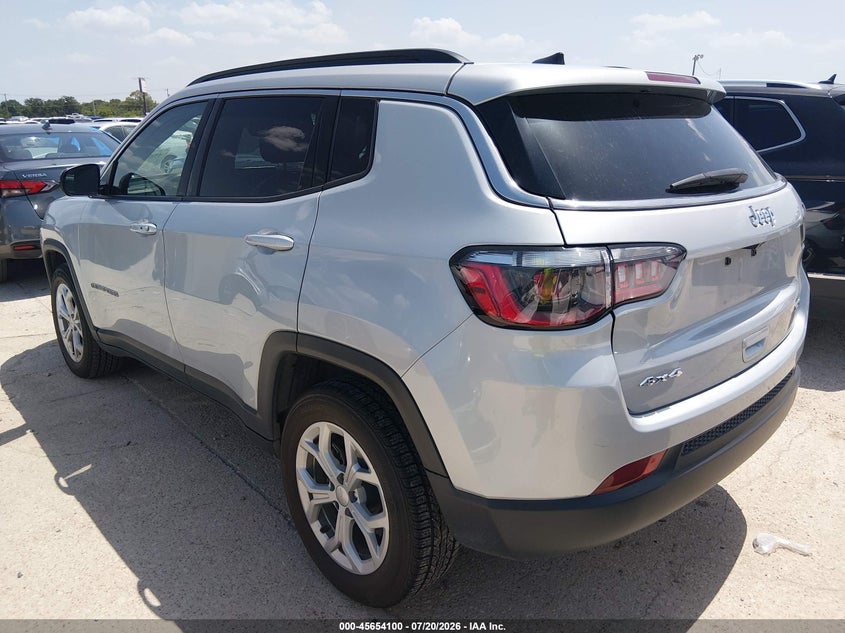 2024 Jeep Compass VIN 3C4NJDBN4RT106955 IAAI salvage auction — REAR END, Salvage Title, sold $12,300 on 2026-07-29 (photo 3)