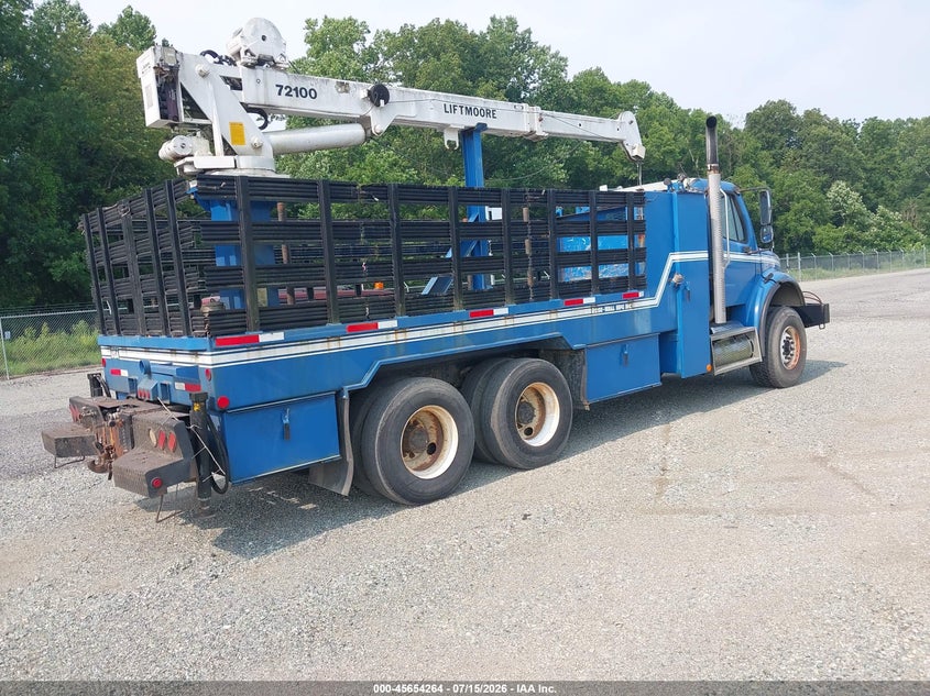 2009 Freightliner M2 VIN 1FVHC7CV09HAJ2858 IAAI salvage auction — NORMAL WEAR, SF97 (Maryland), sold $22,500 on 2026-08-18 (photo 4)