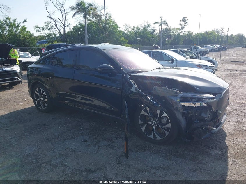 2022 Ford Mustang mach-e VIN 3FMTK3RM9NMA38941 — IAAI salvage auction photo